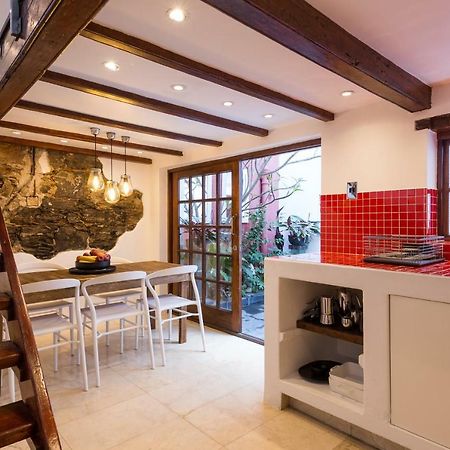 Central Cape Town, Stylish Home, With Private Courtyard Экстерьер фото