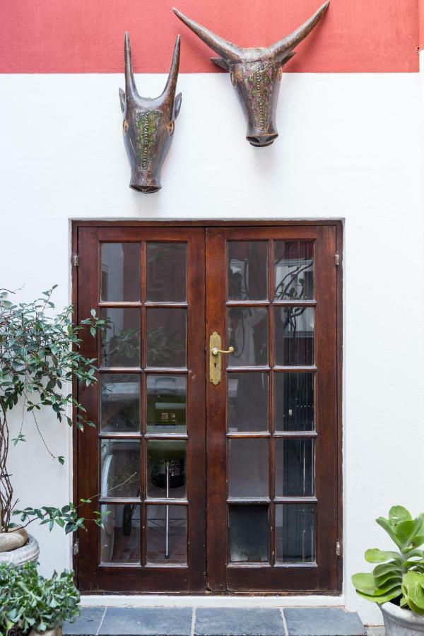 Central Cape Town, Stylish Home, With Private Courtyard Экстерьер фото